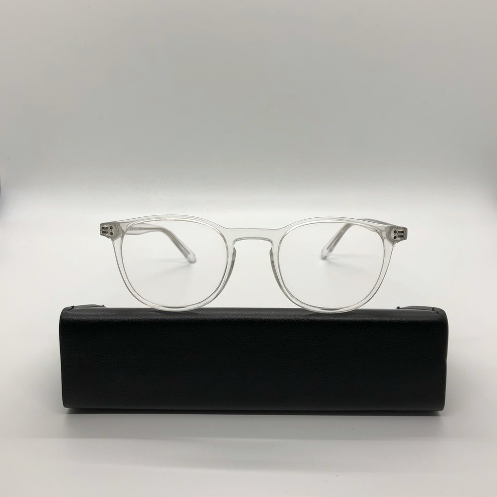 ❗️SOLD❗️Clear glasses